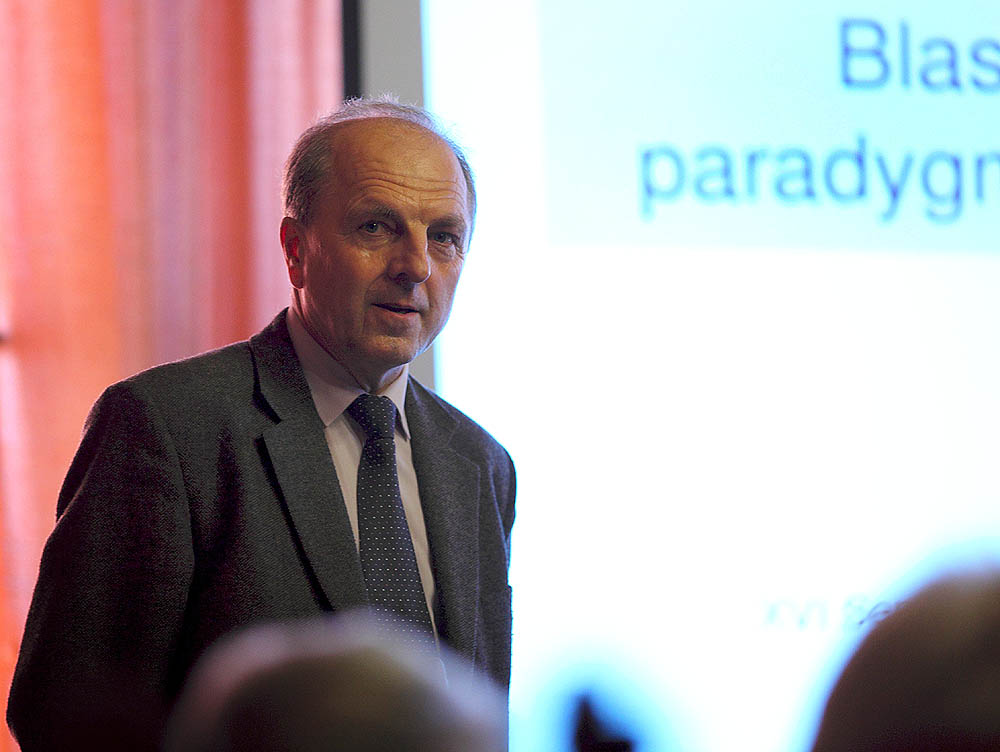 Prof. Henryk Arodź