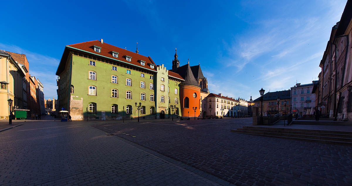 Ma�y Rynek, Krak�w o �wicie