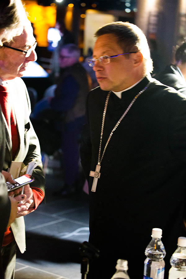 bp. Grzegorz Ry�