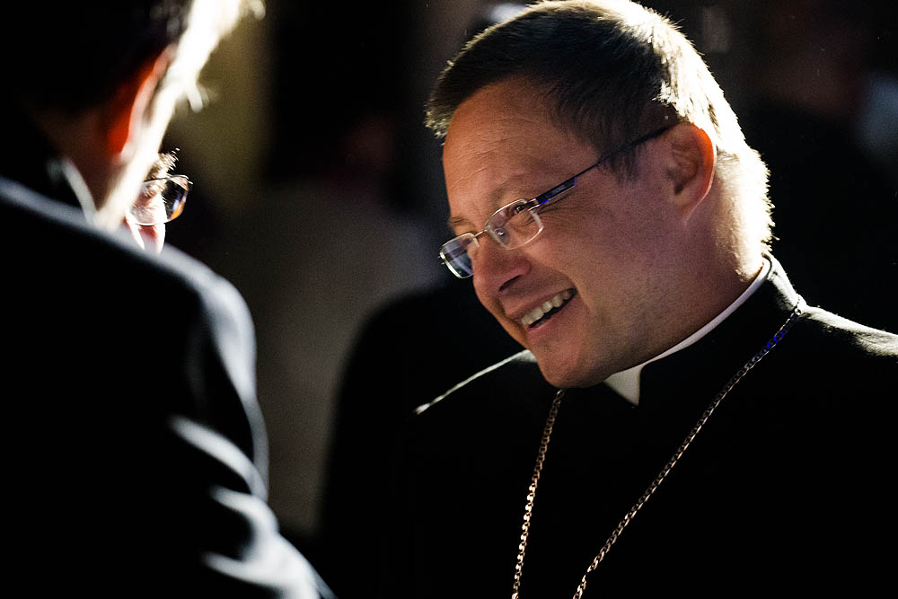 bp. Grzegorz Ry�