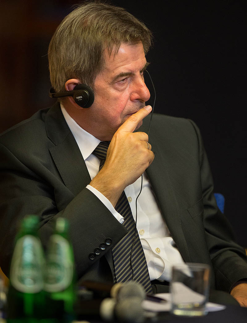 Andrzej Zoll