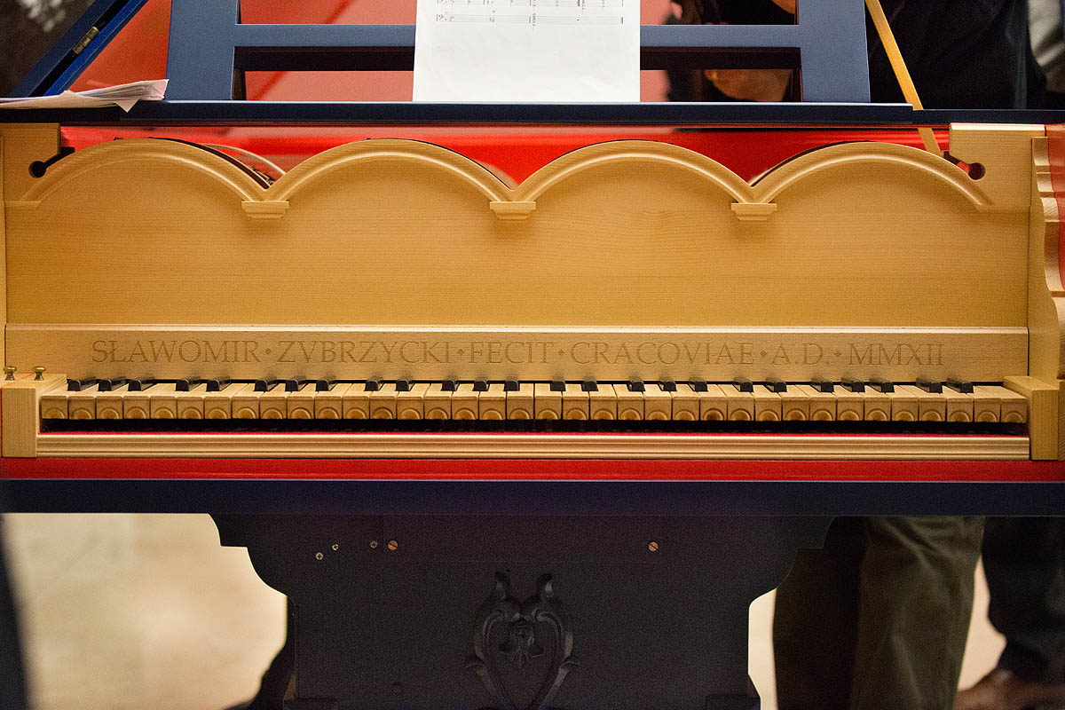 Viola Organista