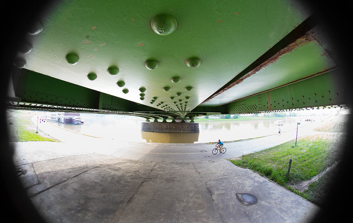 Krak�w, Most D�bnicki, Fish Eye