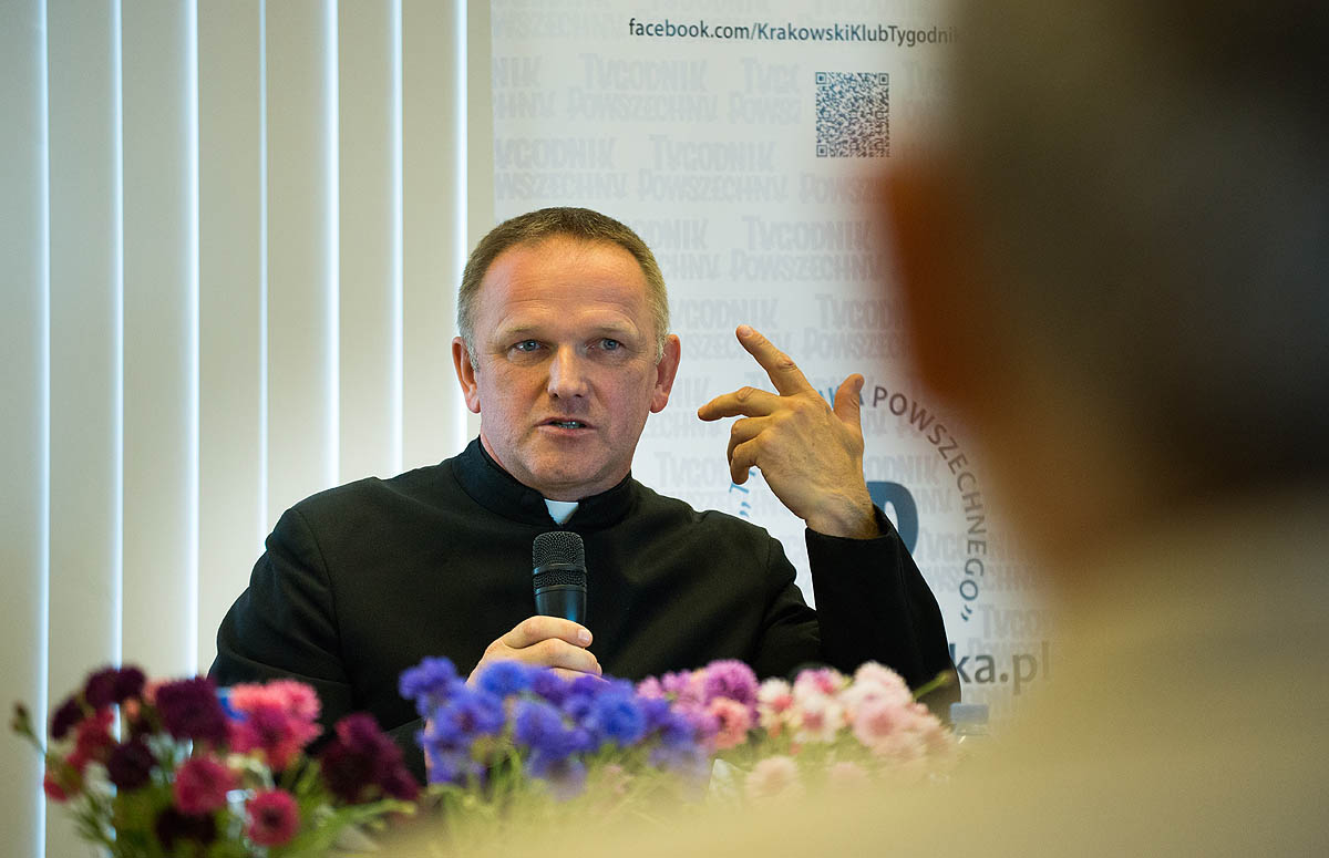 ks. Wojciech Lema�ski