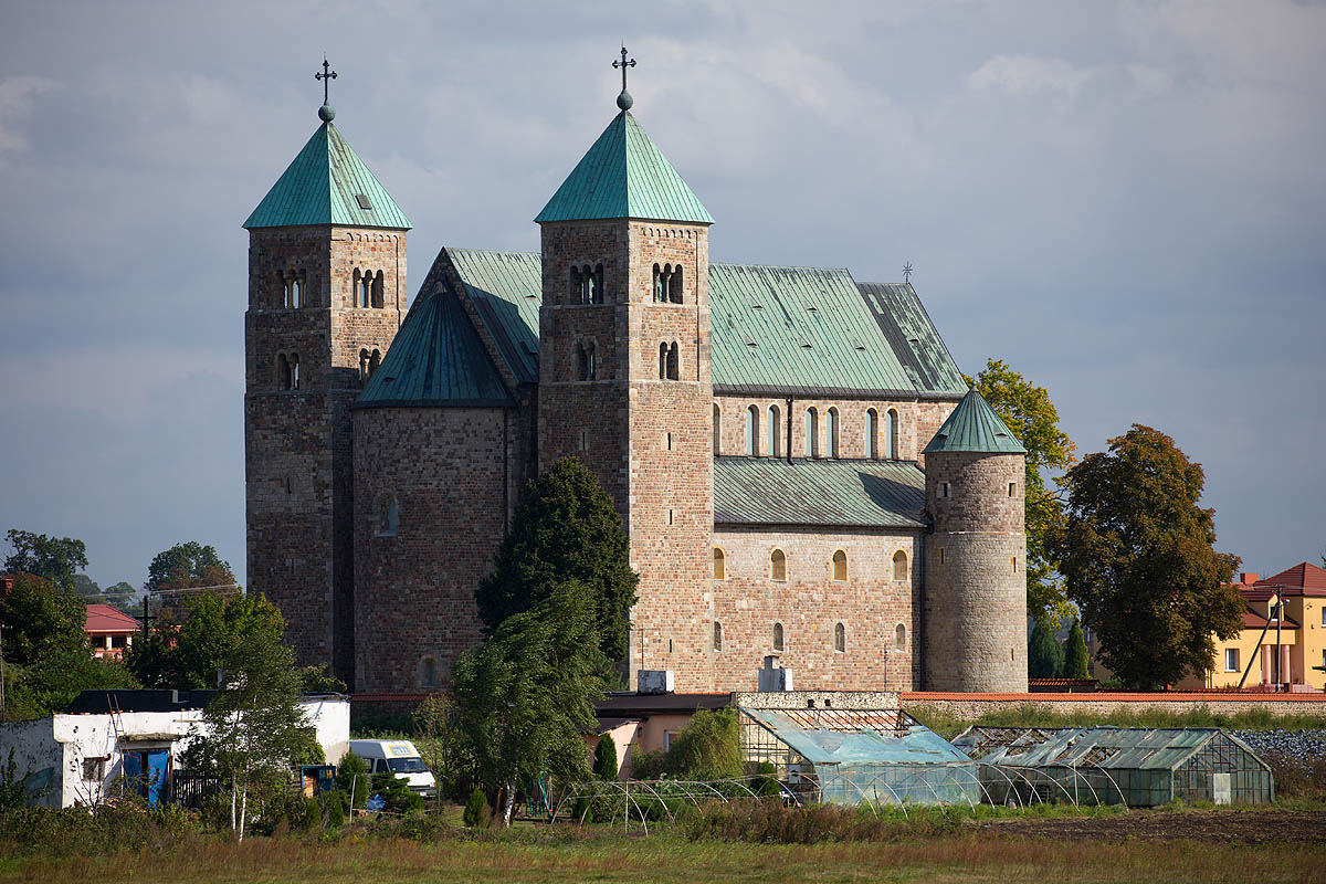 Tum pod ��czyc�