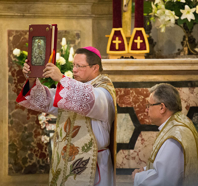bp Grzegorz Ry�
