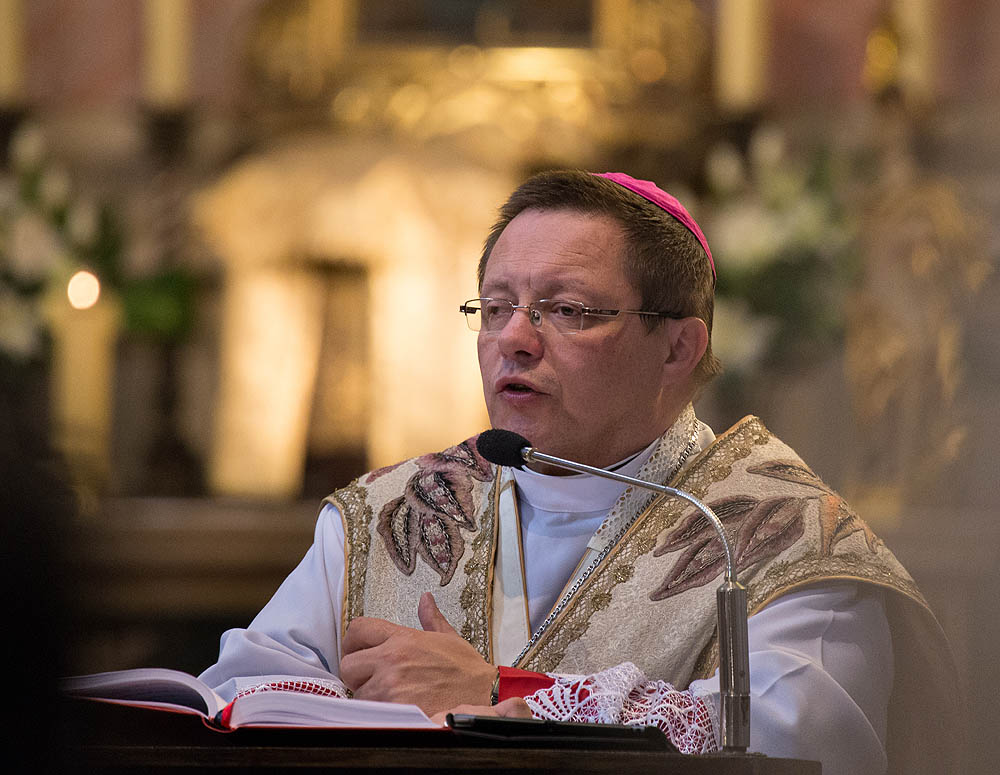bp Grzegorz Ry�