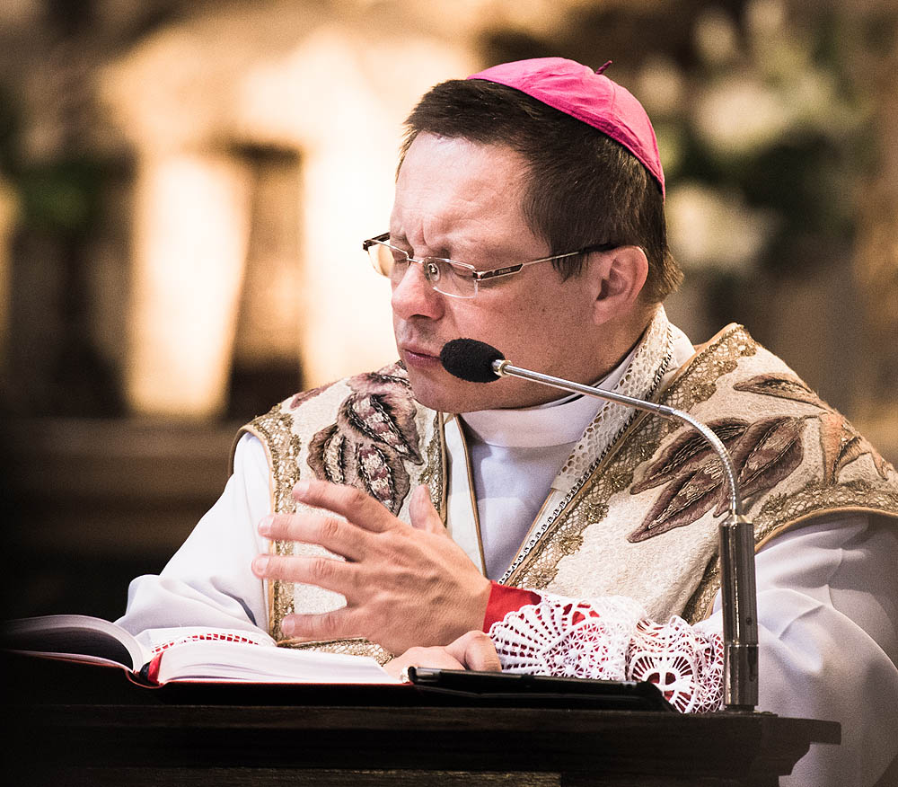 bp Grzegorz Ry�