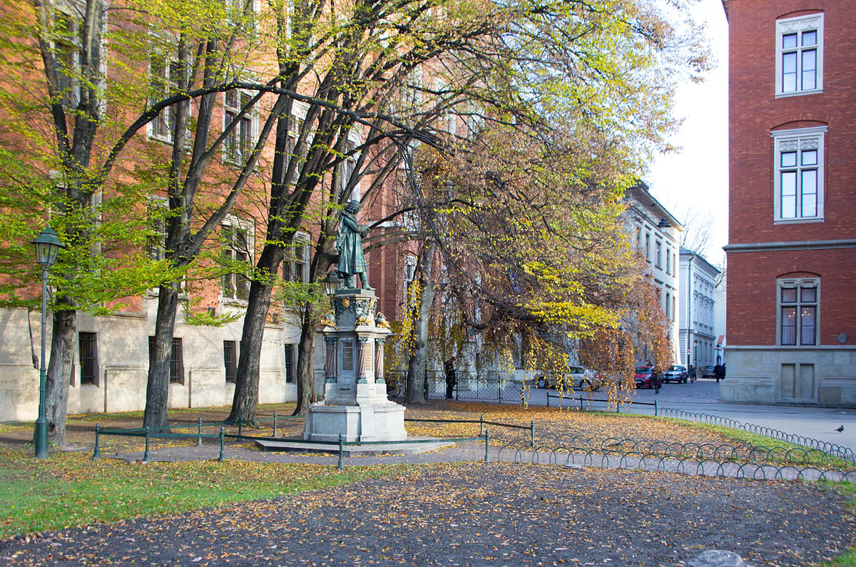Pomnik Kopernika, Krak�w