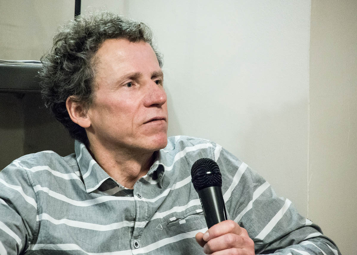 prof. Jerzy Kr�l