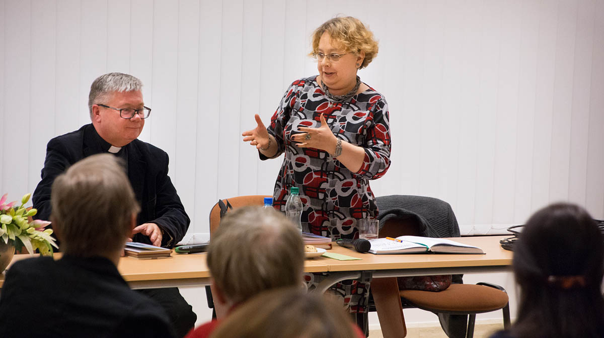 Ks. prof. Alfred Wierzbicki, prof. Zofia Zar�bianka