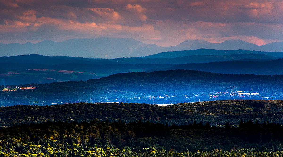 Tatry Zachodnie z Zamku Tenczyn