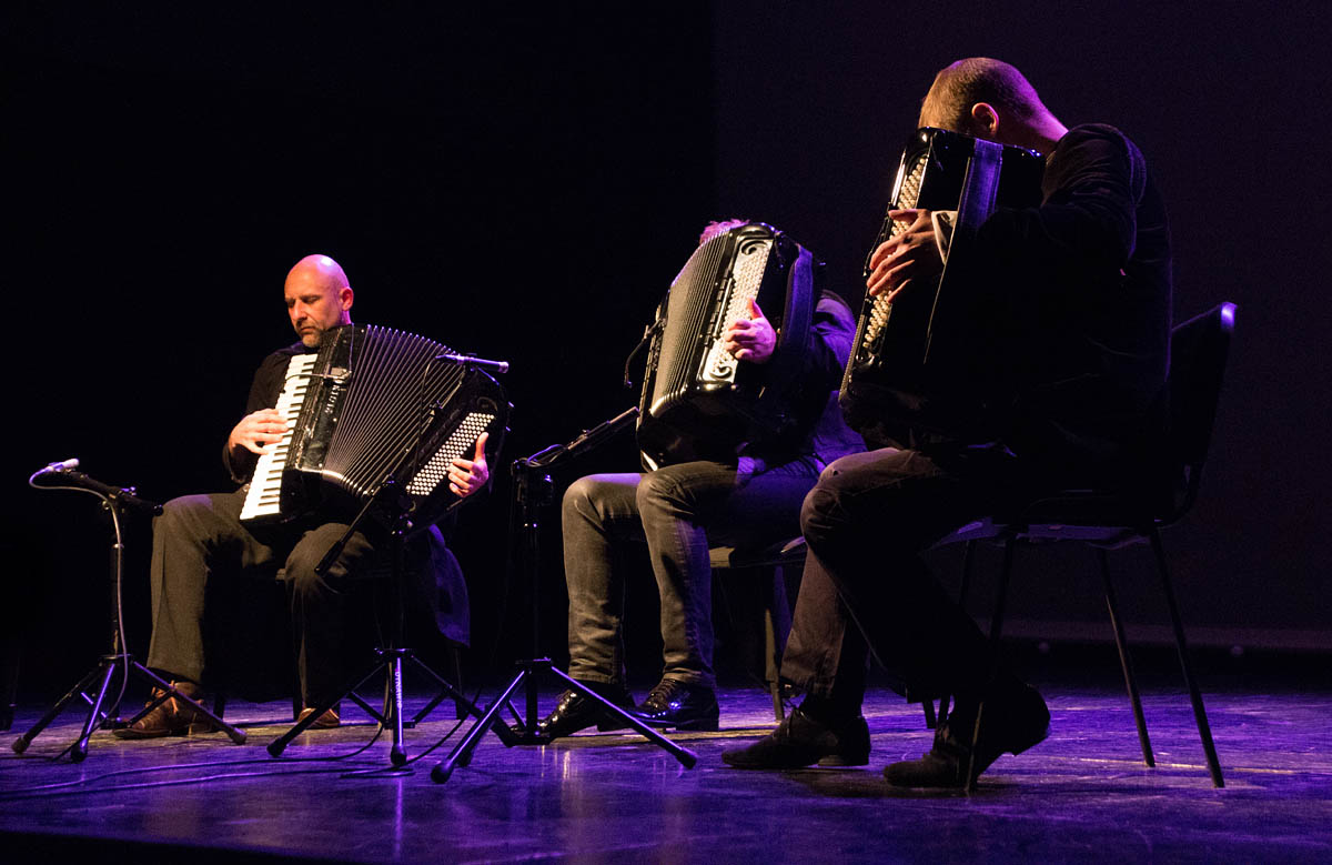 Motion Trio