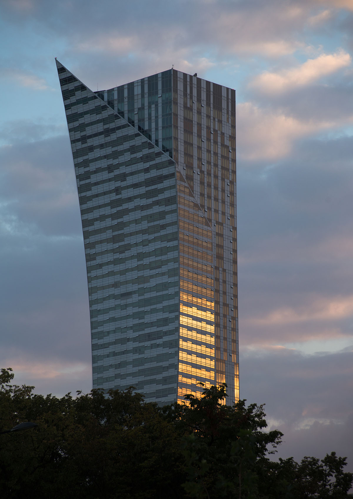 Warszawa, Liebeskind, Z�ota 44