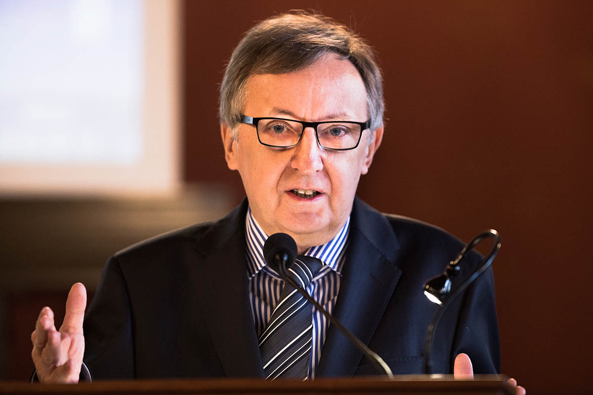 prof. Wojciech Nowak