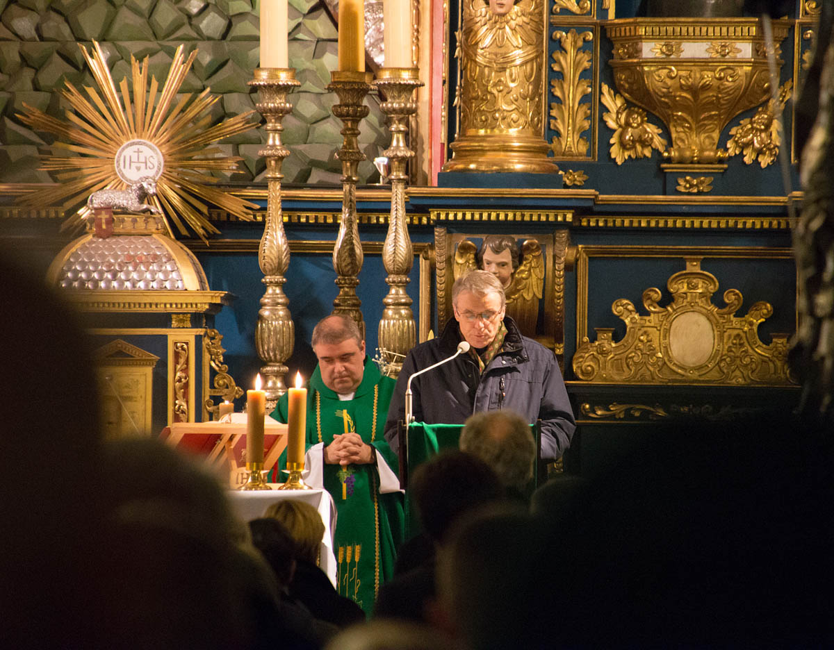 Henryk Wo�niakowski