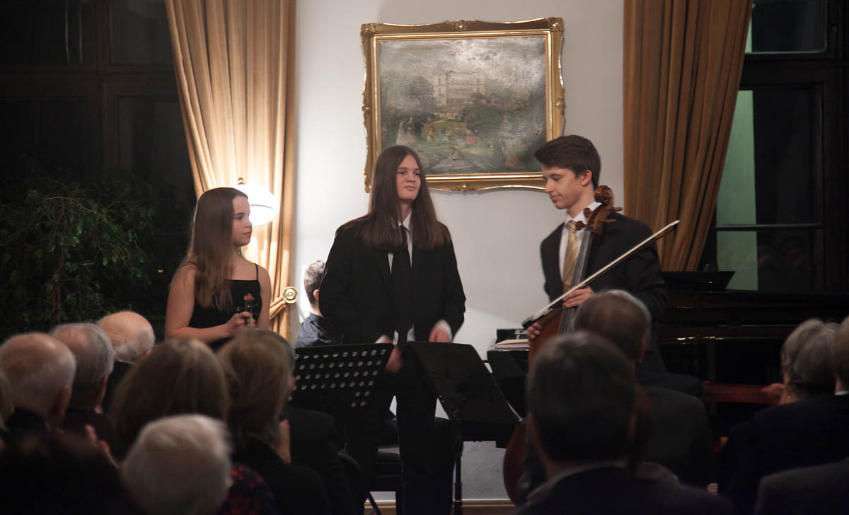 Alicja Puska�a, Wilhelm Pilch, Filip Mikulski