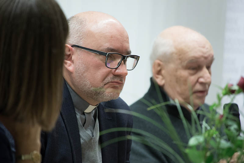 ks. Andrzej Dragu�a