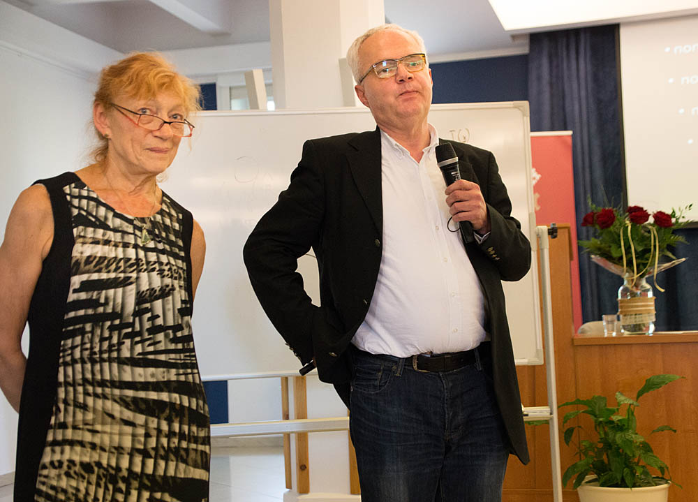 Marie Duzi, Adam Olszewski