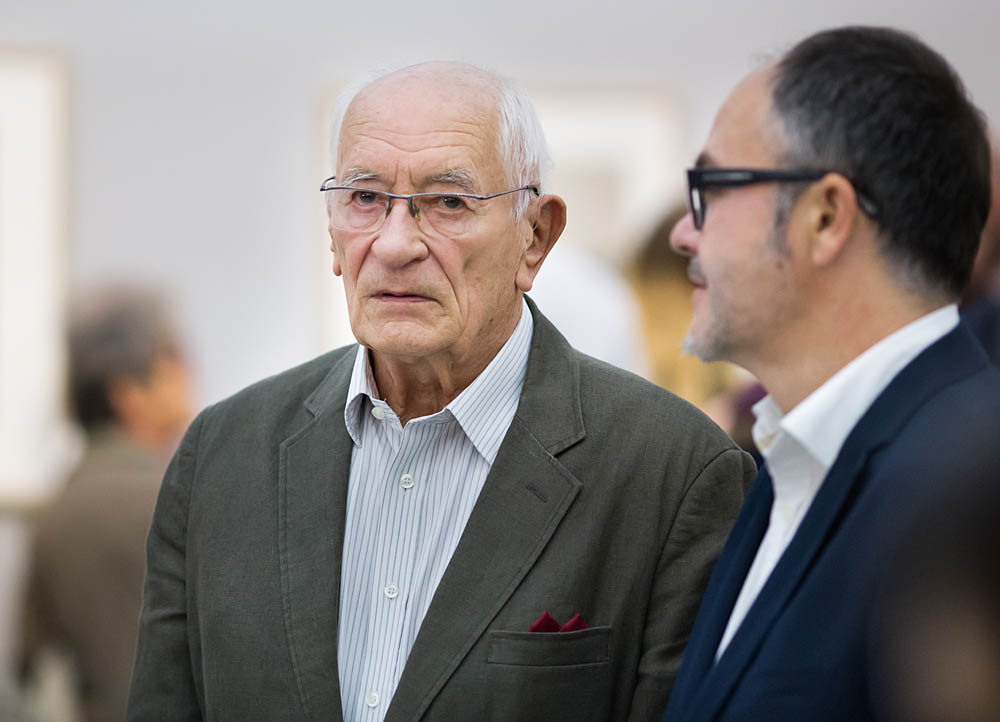 Wojciech Plewi�ski