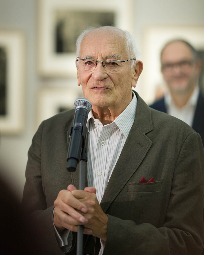 Wojciech Plewi�ski