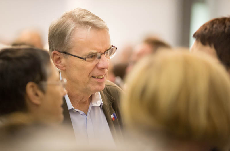 Henryk Wo�niakowski