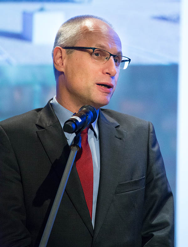 Pawe� Machcewicz