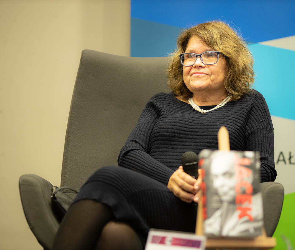 Anna Bikont