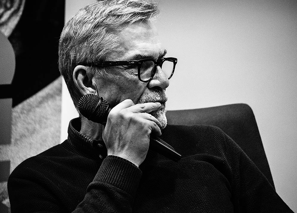 Jacek �akowski