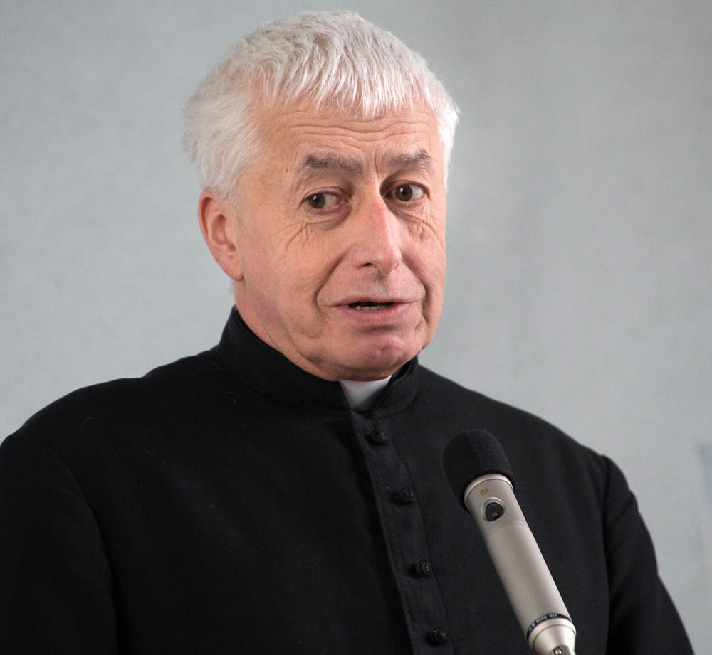 ks. prof. �ukasz Kamykowski