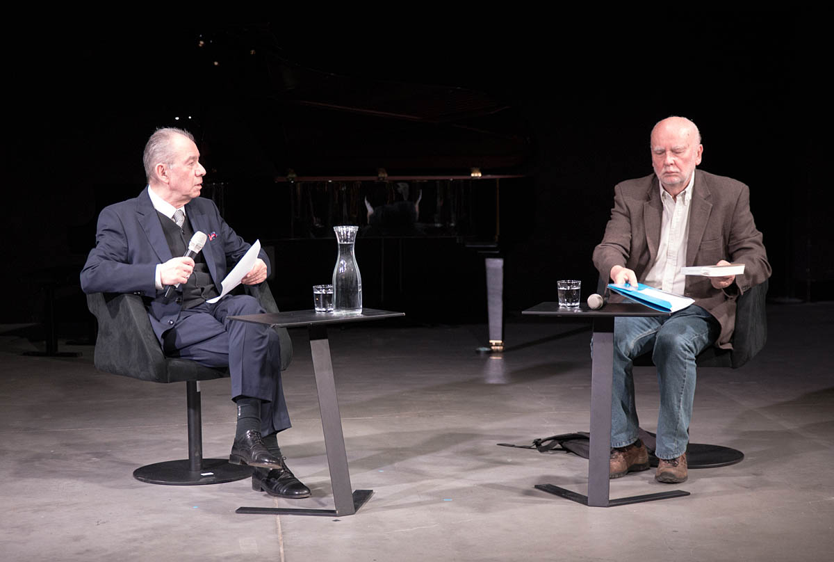 Leonard Neuger, Adam Zagajewski