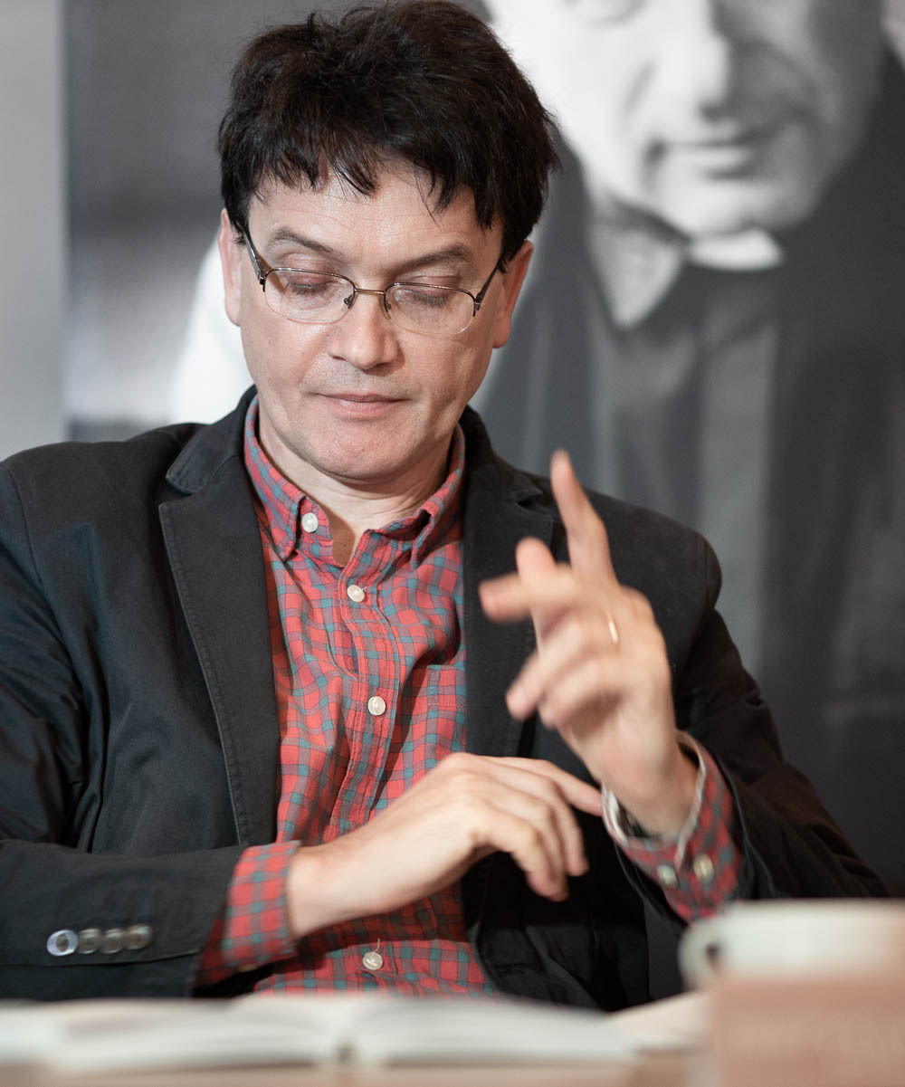 Marek Drwi�ga