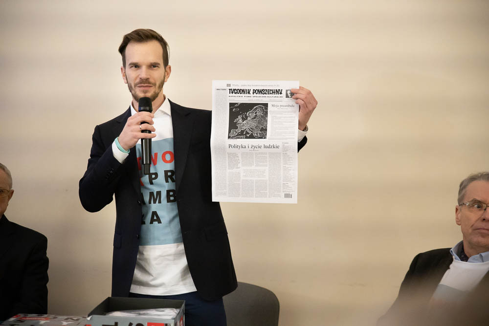 Tomasz Ponik�o