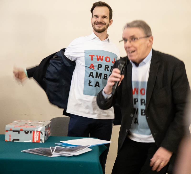 Tomasz Ponik�o, Henryk Wo�niakowski