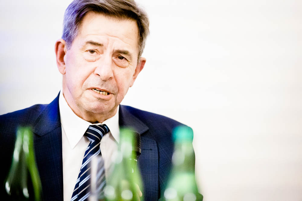 Andrzej Zoll