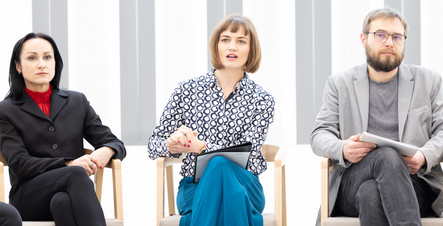Katarzyna Olesiak, Delfina Jałowik, Łukasz Murzyn