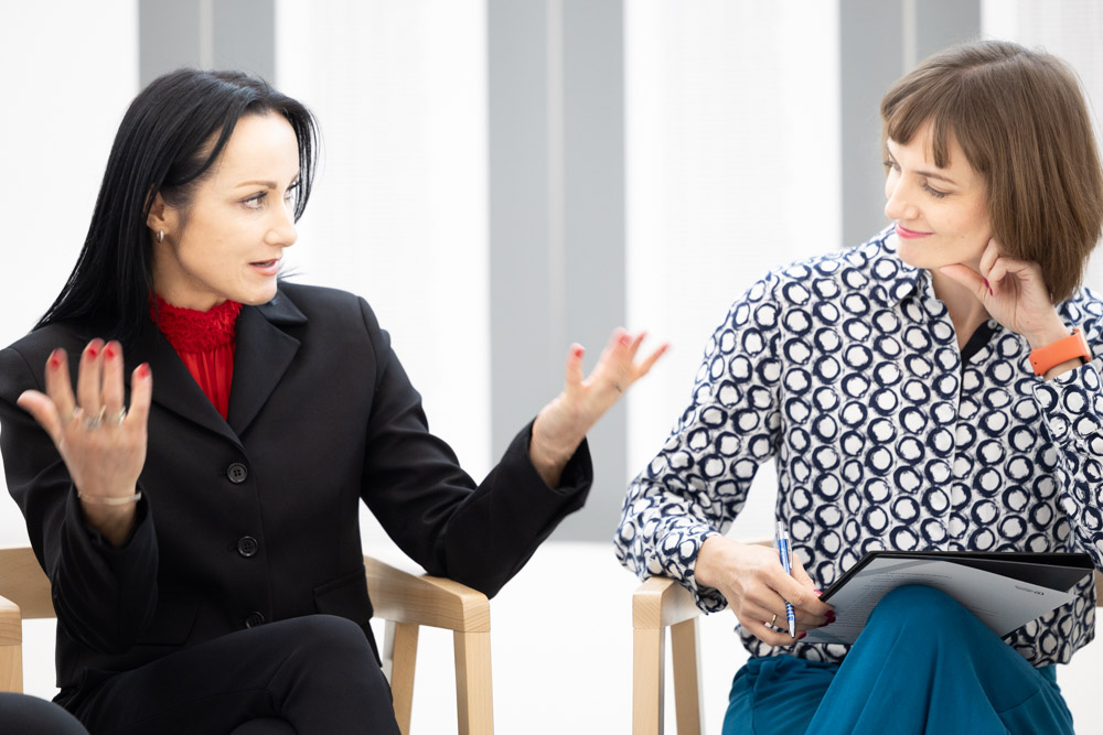 Katarzyna Olesiak, Delfina Jałowik