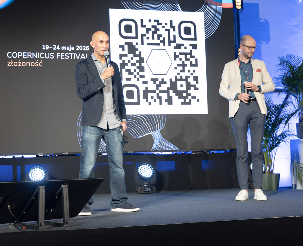 Anil Seth, Krzysztof Cipora